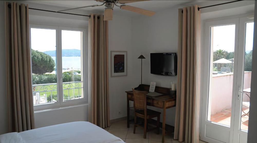 Hotel Villa Les Rosiers Гримо Екстериор снимка