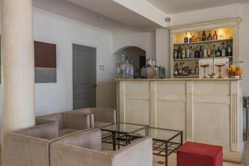 Hotel Villa Les Rosiers Гримо Екстериор снимка