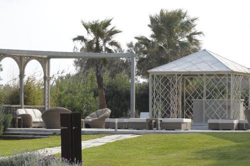 Hotel Villa Les Rosiers Гримо Екстериор снимка